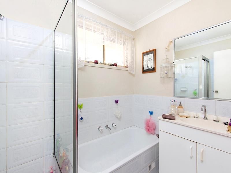 162 Canberra Street, Oxley Park NSW 2760