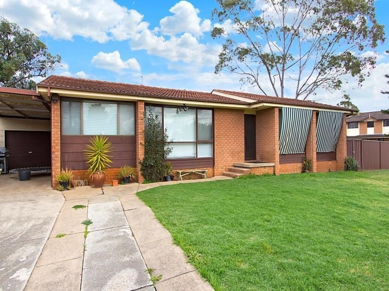 11 Eloura Street, Dharruk NSW 2770