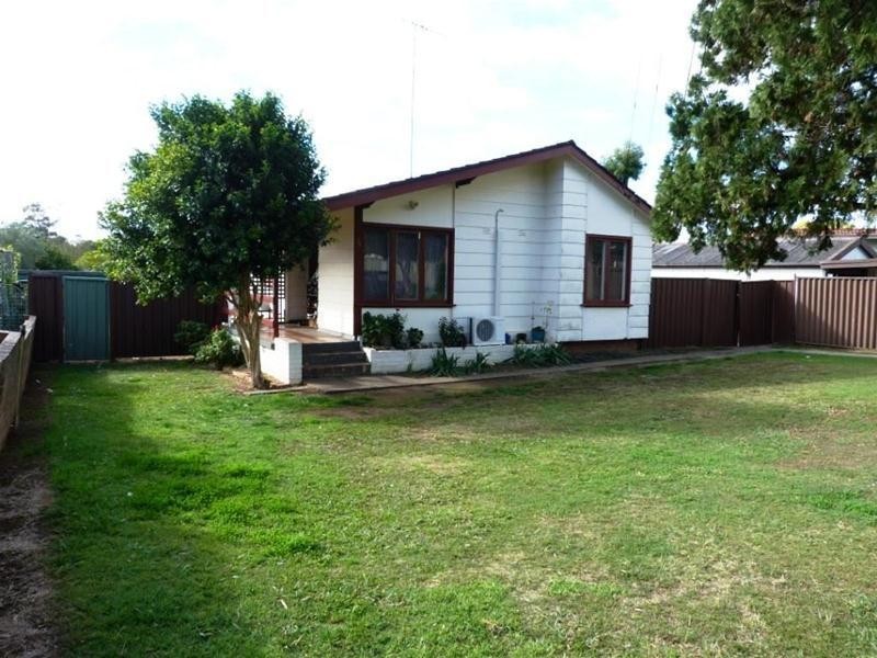 4 Close Place, Hebersham NSW 2770