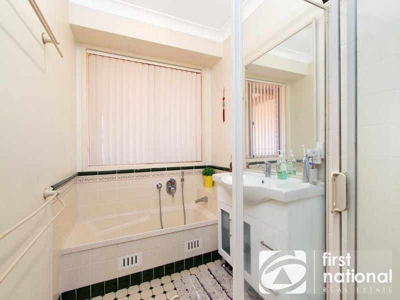 13 Bainbridge Cr, Rooty Hill NSW 2766