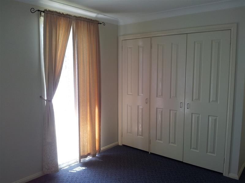 44 McIntyre Avenue, St Clair NSW 2759