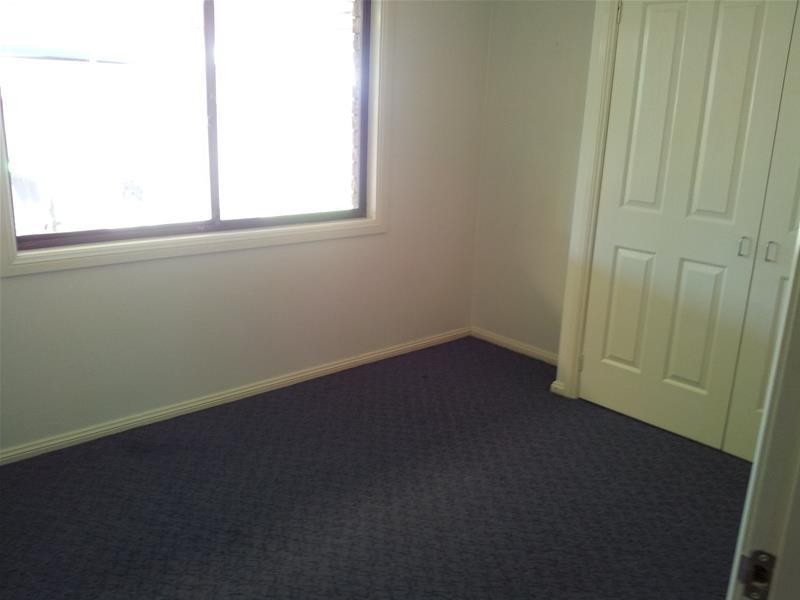 44 McIntyre Avenue, St Clair NSW 2759