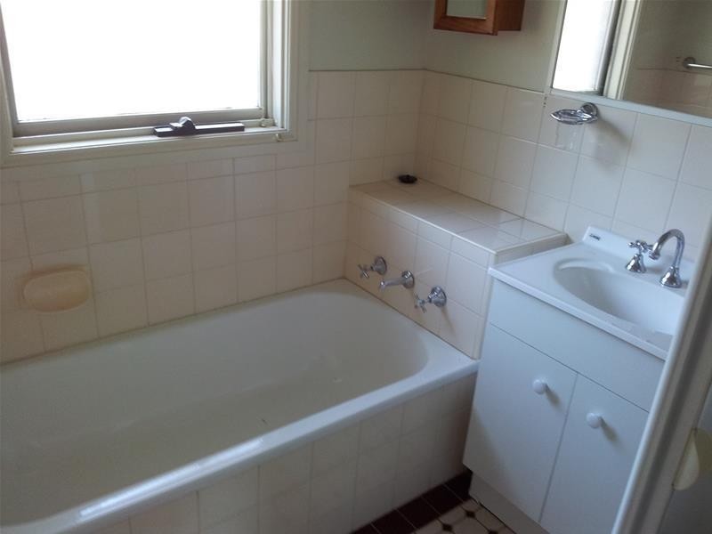 44 McIntyre Avenue, St Clair NSW 2759