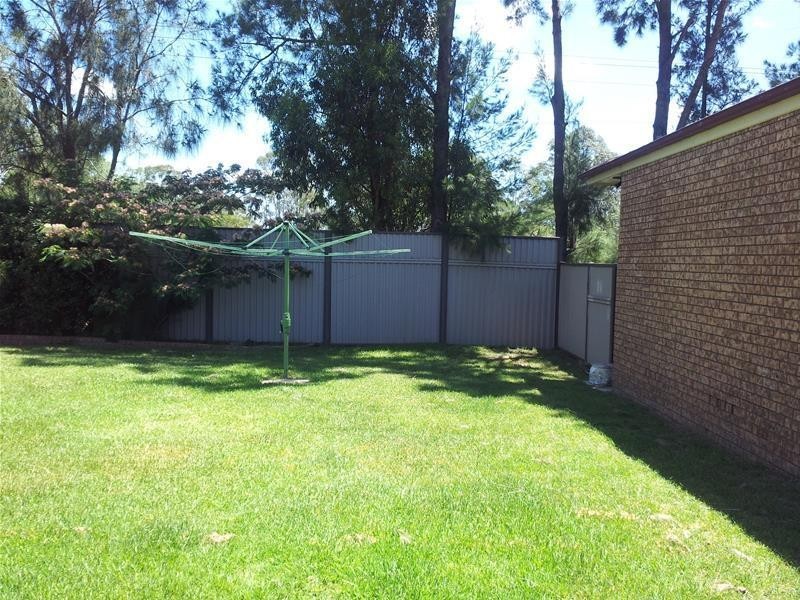 44 McIntyre Avenue, St Clair NSW 2759