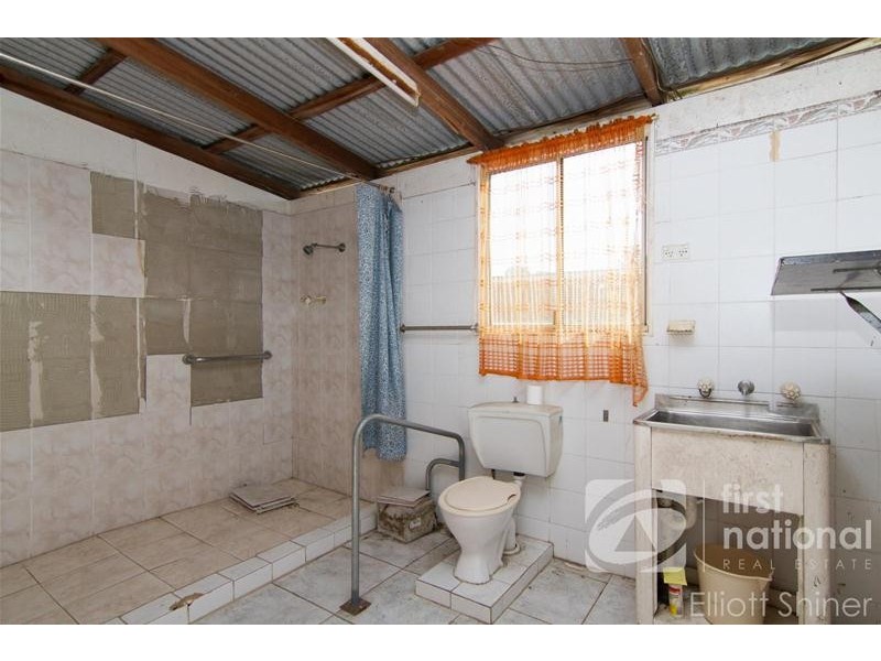 222 Woodstock Avenue, Whalan NSW 2770