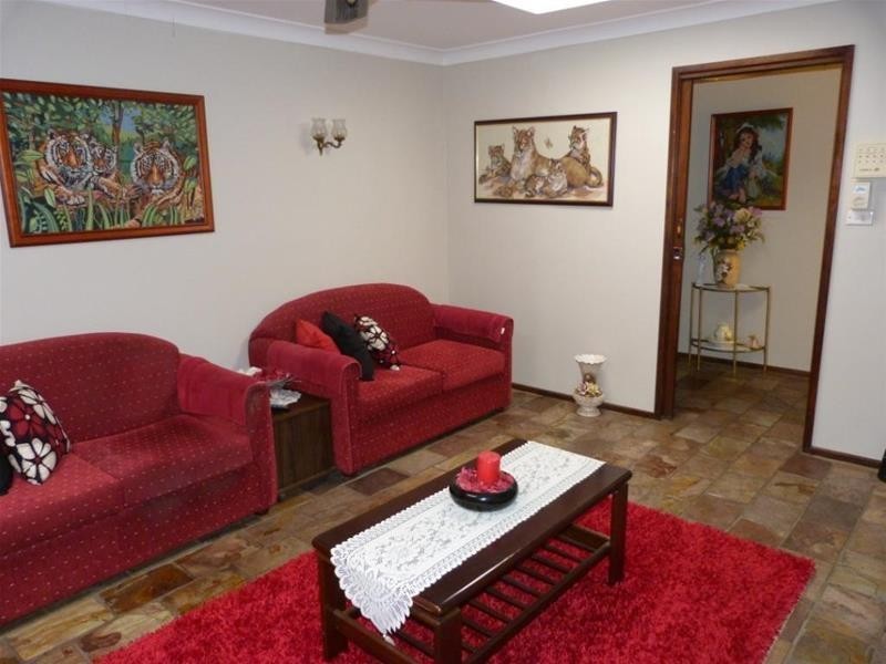 15 Roche Grove, Shalvey NSW 2770