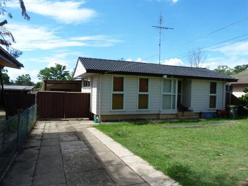 22 Parkes Crescent, Blackett NSW 2770