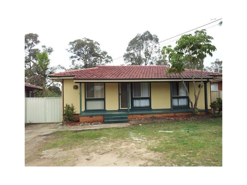 8 CAPTAIN COOK Drive, Willmot NSW 2770