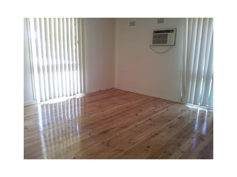 8 CAPTAIN COOK Drive, Willmot NSW 2770