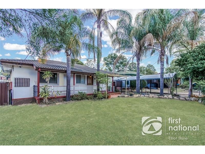 11 Mariana Crescent, Lethbridge Park NSW 2770