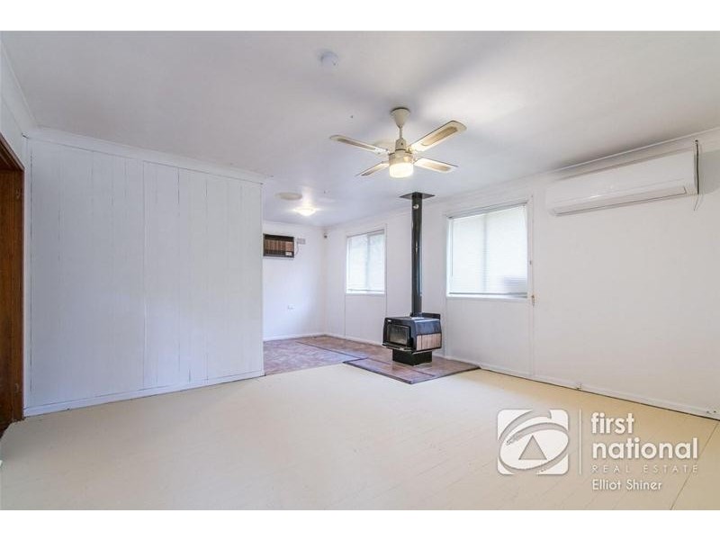 11 Mariana Crescent, Lethbridge Park NSW 2770