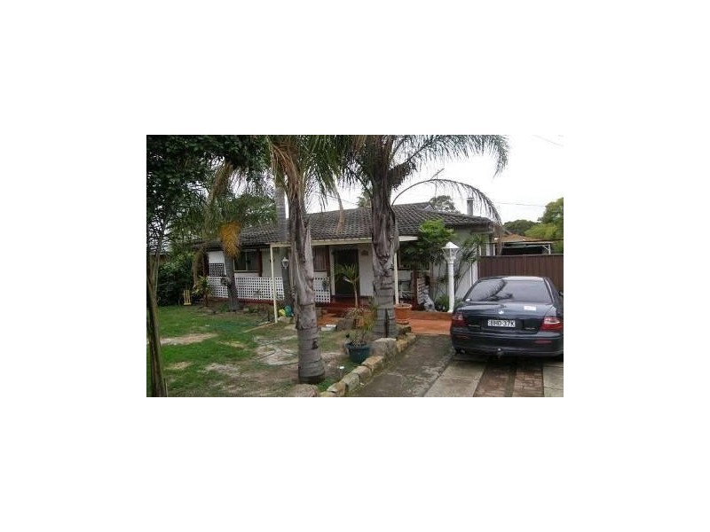 11 Mariana Crescent, Lethbridge Park NSW 2770