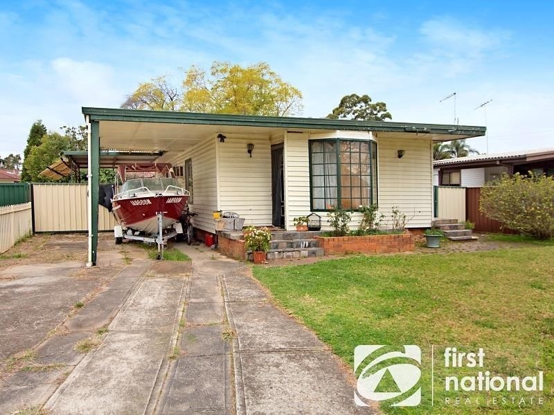 11 Goroka Street, Whalan NSW 2770