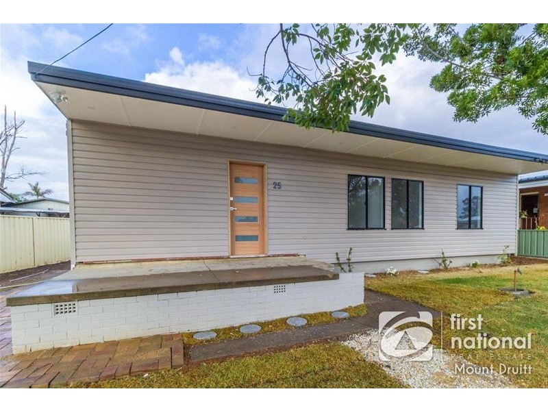 25 Weber Crescent, Emerton NSW 2770