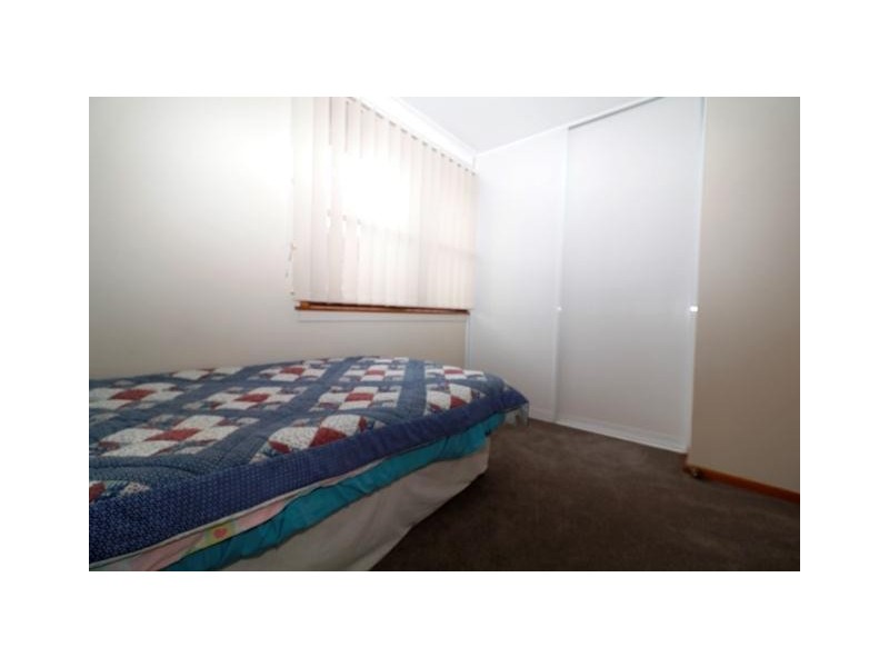 33 Tasman Avenue, Lethbridge Park NSW 2770