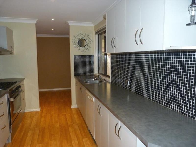 63 Southee Circuit, Oakhurst NSW 2761