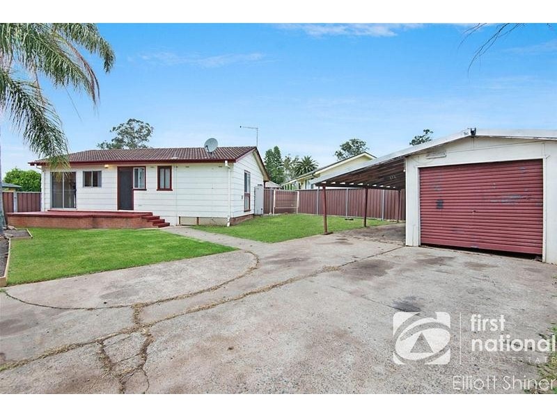 244 Woodstock Avenue, Whalan NSW 2770