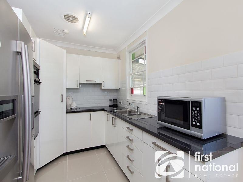 14 Fitzgerald Crescent, Blackett NSW 2770