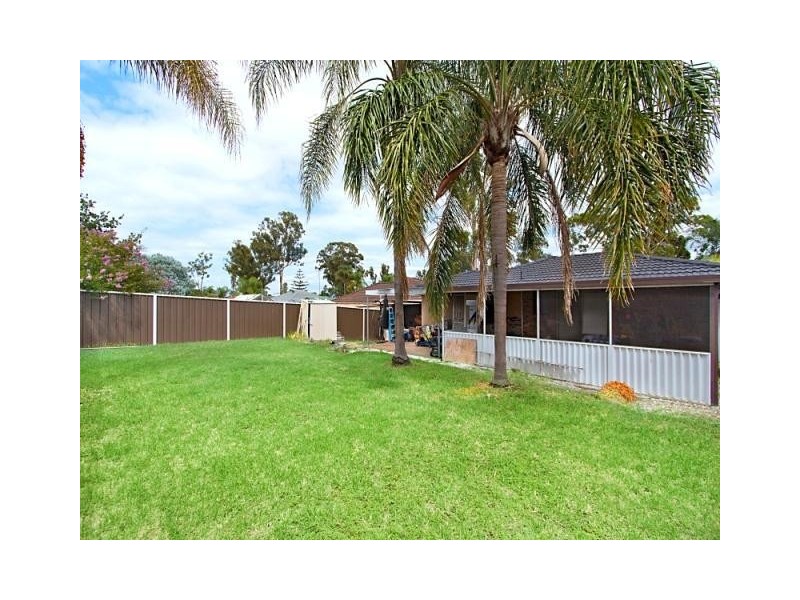 19 SMITH Grove, Shalvey NSW 2770