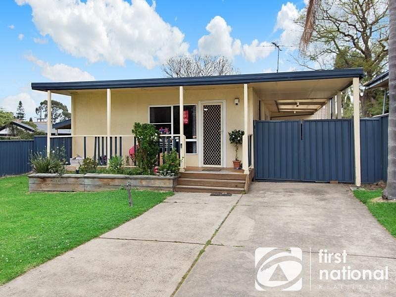 5 Field Place, Blackett NSW 2770