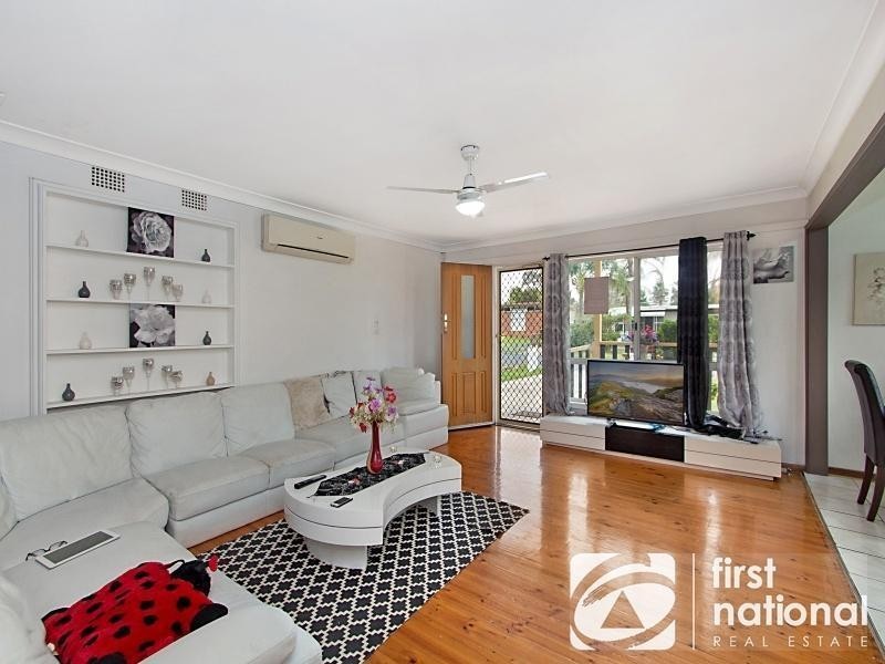 5 Field Place, Blackett NSW 2770