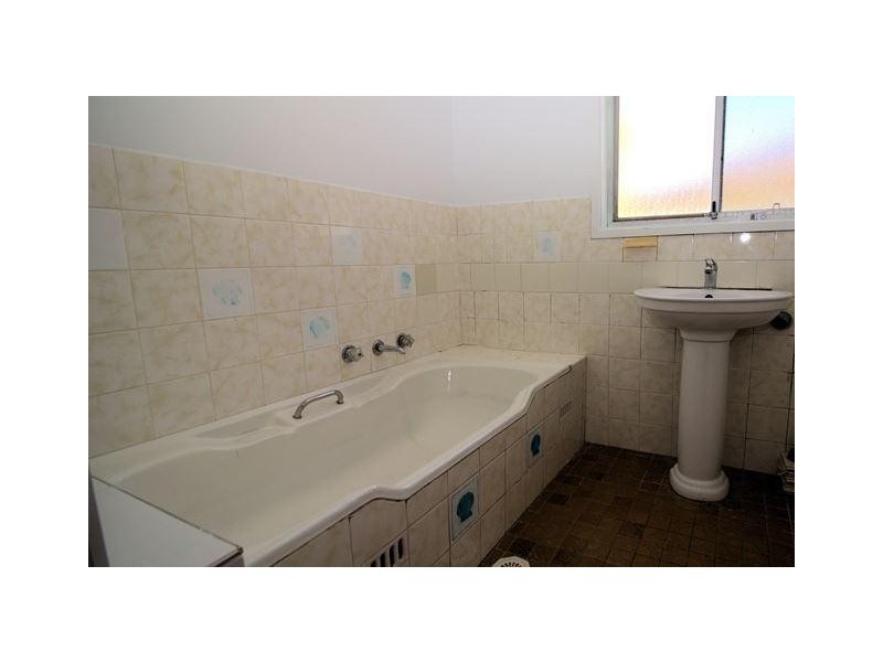 4 Pymble Street, Dharruk NSW 2770