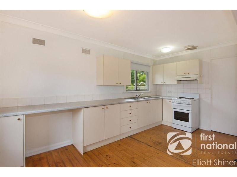 35 Forrester Road, Lethbridge Park NSW 2770