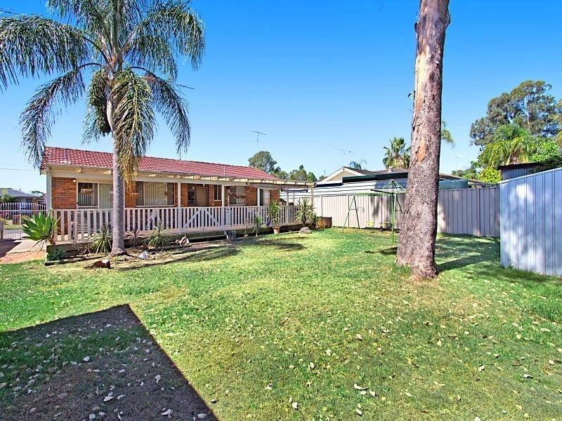 12 Grose Avenue, North St Marys NSW 2760