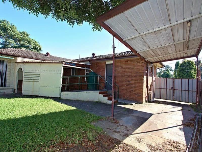 1 Hardy Street, Blackett NSW 2770