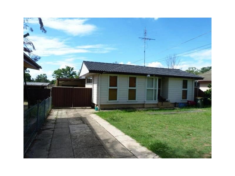 22 PARKES Crescent, Blackett NSW 2770