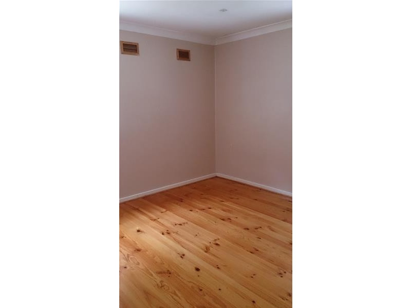 29 Lingayen Avenue, Lethbridge Park NSW 2770