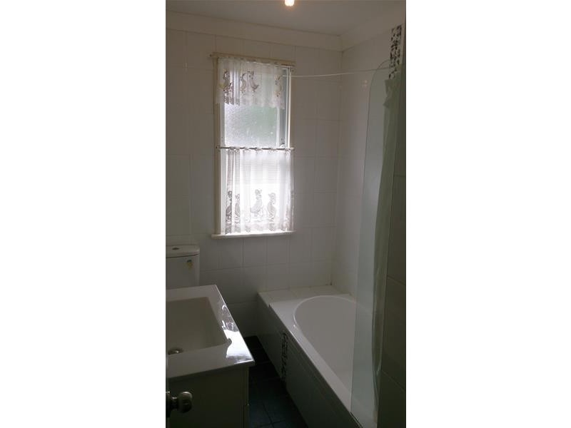 29 Lingayen Avenue, Lethbridge Park NSW 2770