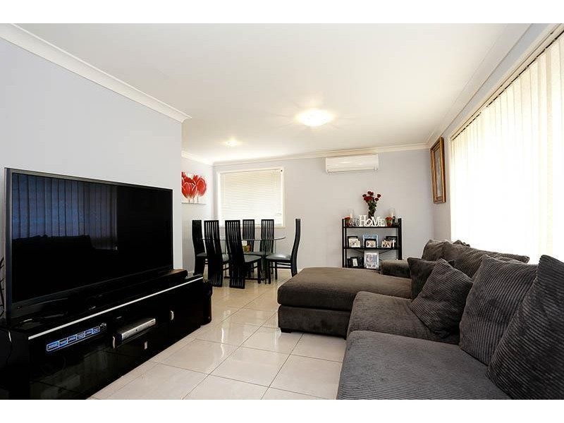 32  Shakespeare Drive, St Clair NSW 2759