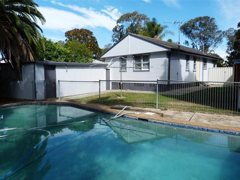 29 Lingayen Avenue, Lethbridge Park NSW 2770