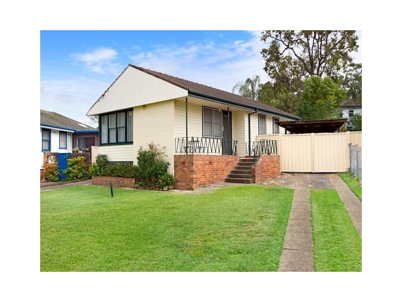 28 HATHERTON Road, Lethbridge Park NSW 2770