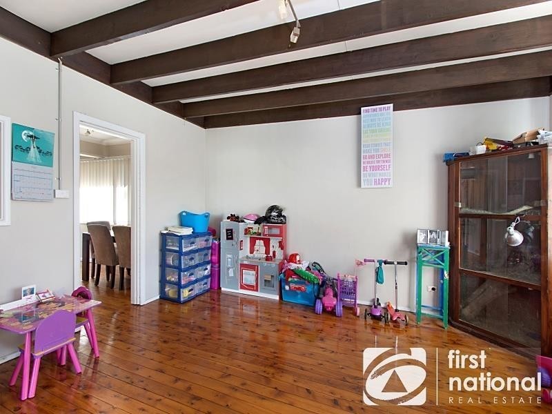 13 Gasmata Crescent, Whalan NSW 2770