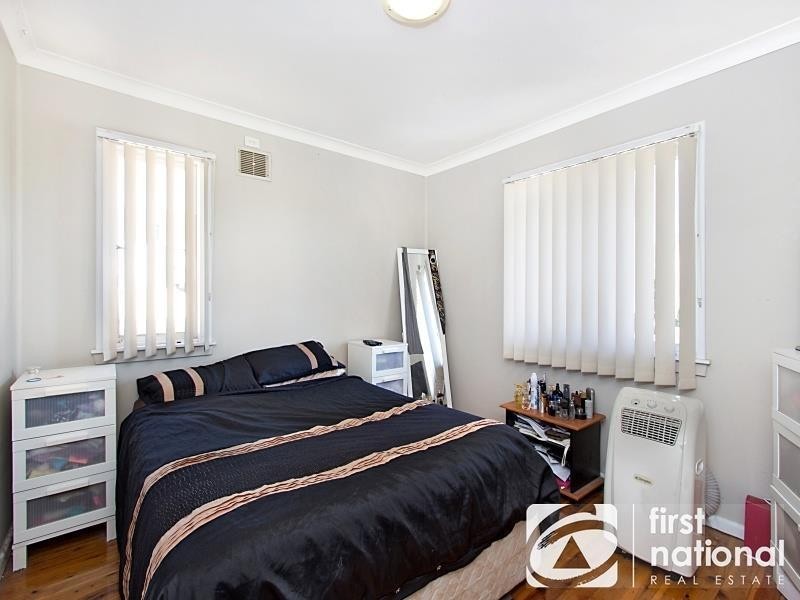 13 Gasmata Crescent, Whalan NSW 2770