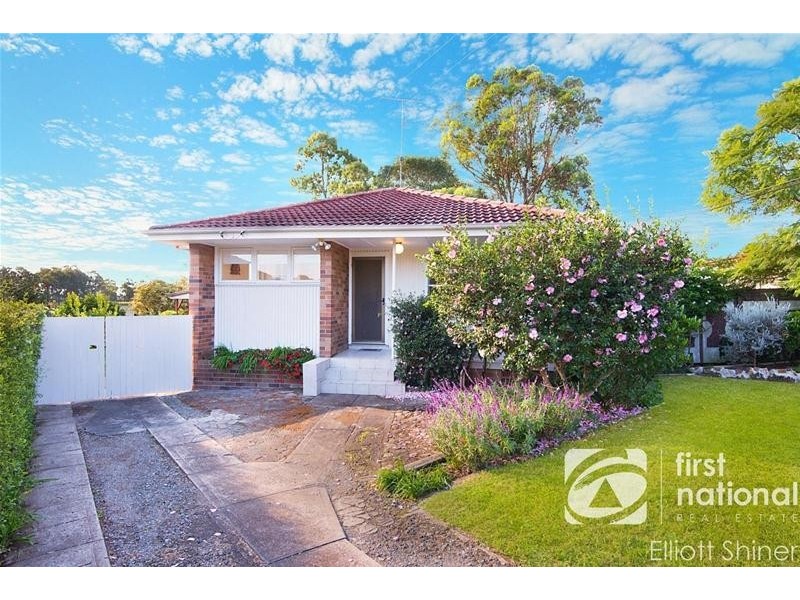 24 Nauru Crescent, Lethbridge Park NSW 2770