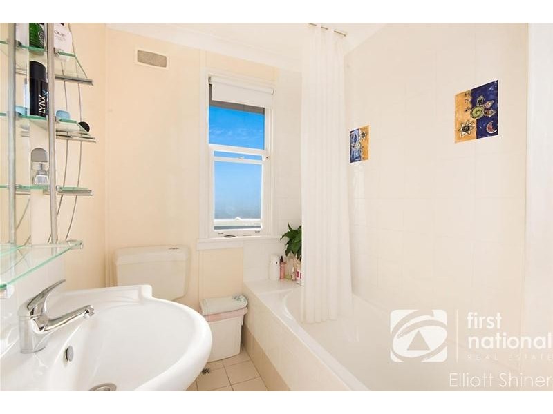 24 Nauru Crescent, Lethbridge Park NSW 2770