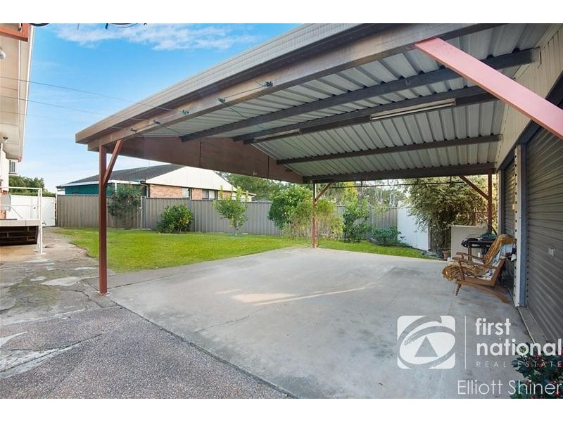 24 Nauru Crescent, Lethbridge Park NSW 2770