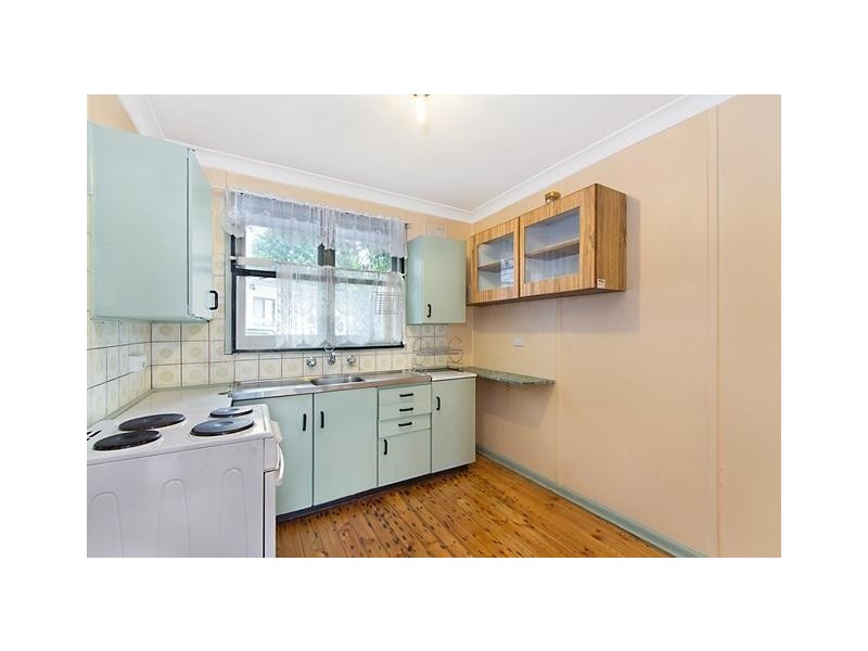 22 Lang Crescent, Blackett NSW 2770