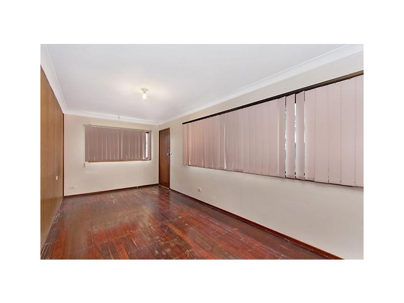 22 Lang Crescent, Blackett NSW 2770