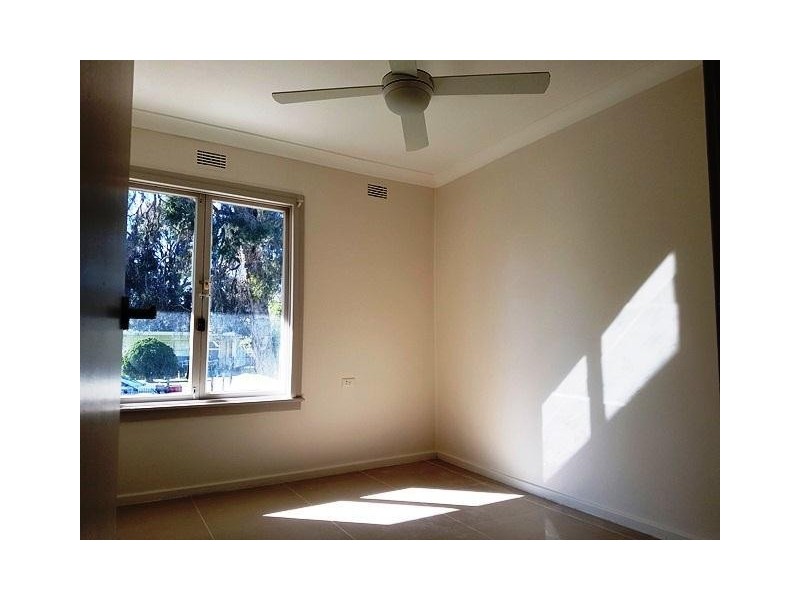 4 Tangaloa Crescent, Lethbridge Park NSW 2770