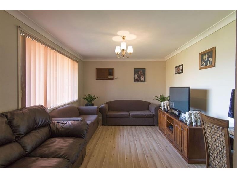 9  Tarana Crescent, Dharruk NSW 2770