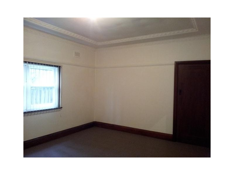 27 Hassall Street, Westmead NSW 2145