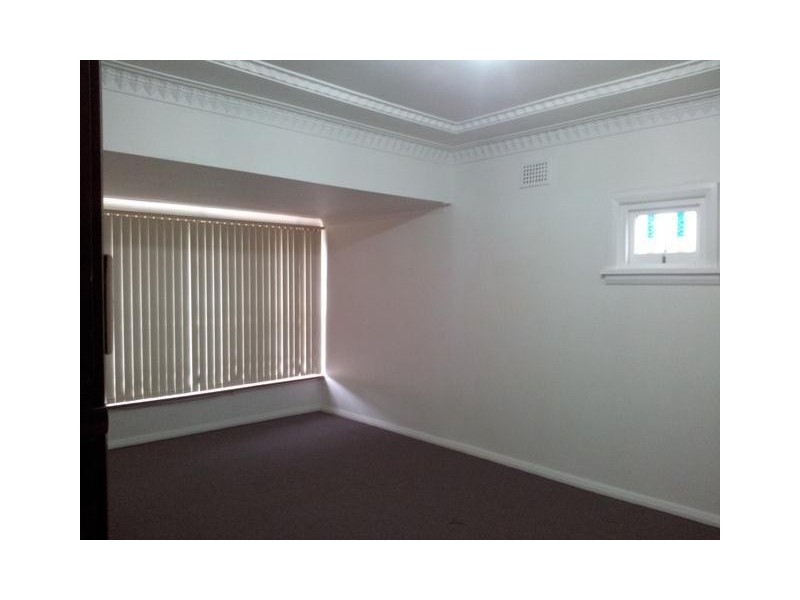 27 Hassall Street, Westmead NSW 2145