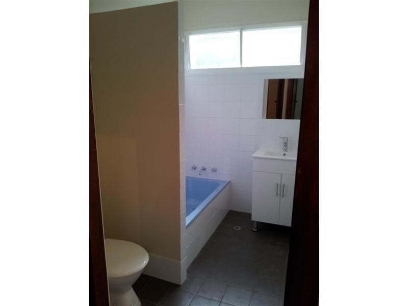 27 Hassall Street, Westmead NSW 2145