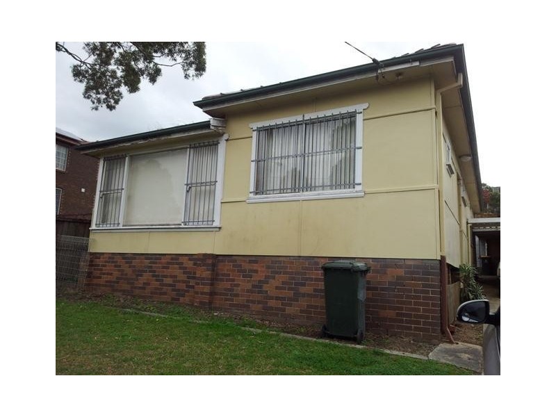 27 Hassall Street, Westmead NSW 2145