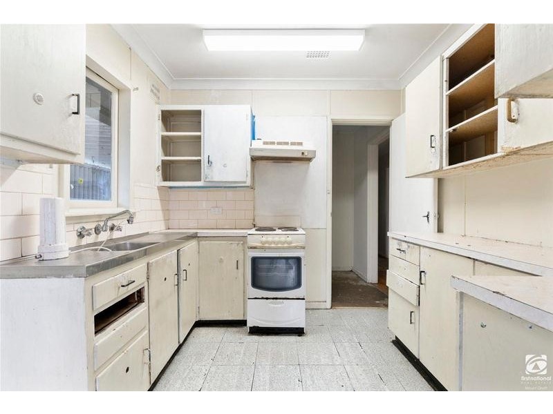 48 Mariana Crescent, Lethbridge Park NSW 2770