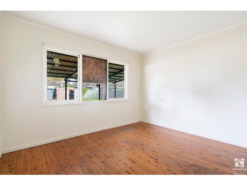 48 Mariana Crescent, Lethbridge Park NSW 2770